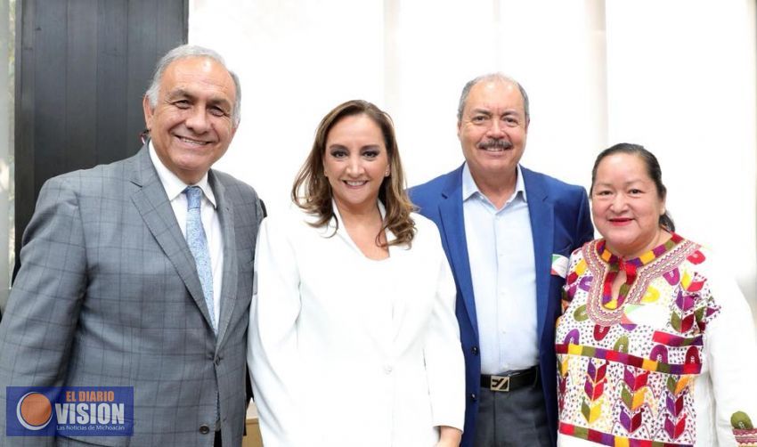 Víctor Silva se reúne con Claudia Ruiz Massieu en CDMX