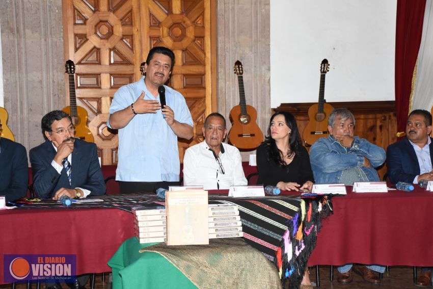 Importante conservar construcción de la guitarra de Paracho: diputados