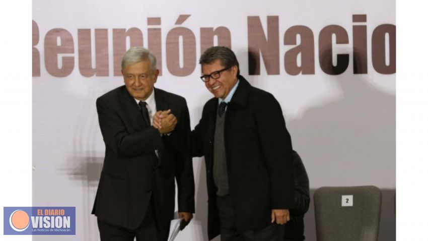 AMLO se reúne con Senadores electos de Morena 