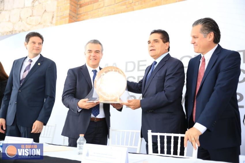 Crece 7% en el sector industrial en Michoacán: Silvano Aureoles