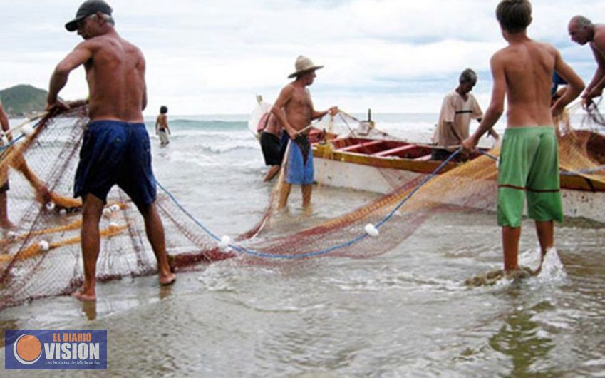 Acuicultura, carrera que potenciará la pesca en Michoacán: Compesca