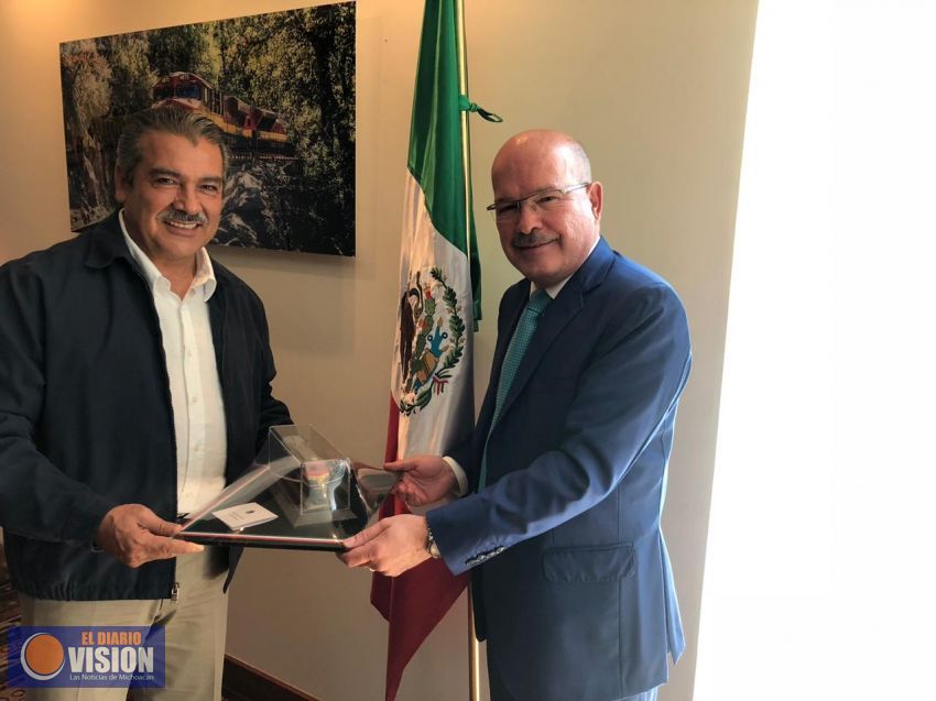 Raúl Morón se reúne con José Zozaya, Presidente de Kansas City Southern México 