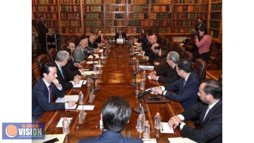 Frente a frente, gabinetes saliente y entrante