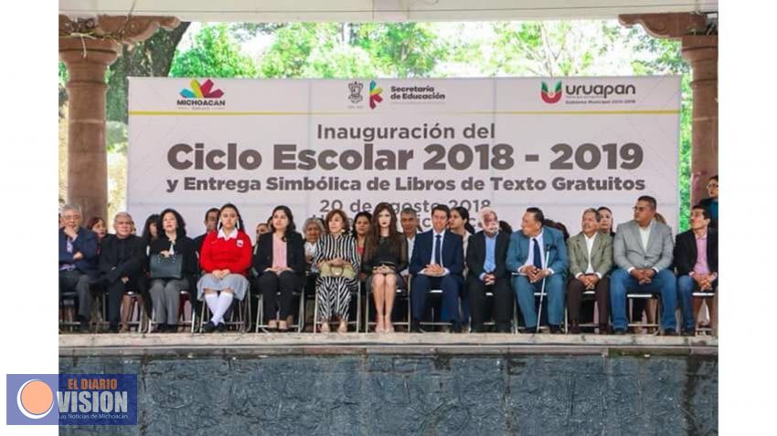 Inauguran autoridades municipales y academias el ciclo escolar 2018-2019 en Uruapan