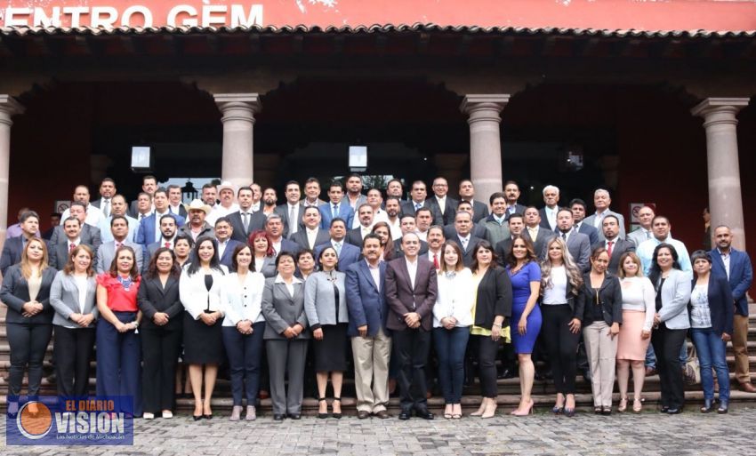 Llama Sigala a alcaldes electos a sumar trabajo y coordinación por Michoacán 