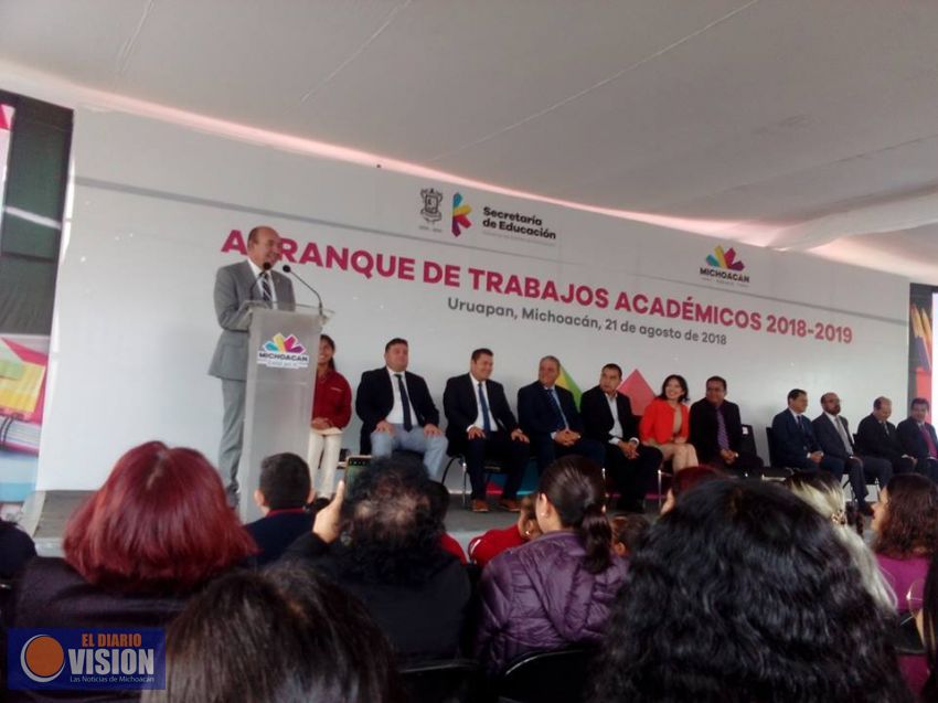 Construyamos un camino diferente y hablemos más de educación: Alberto Frutis Solís