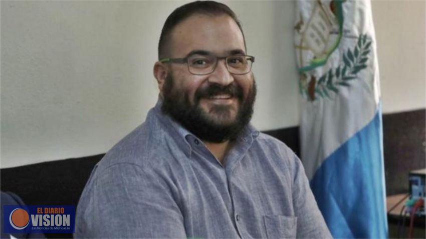 Javier Duarte con un pie en la calle 