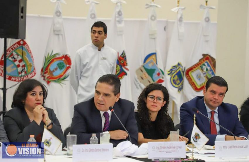 Imperante, reasignación de recursos federales a entidades: Silvano Aureoles