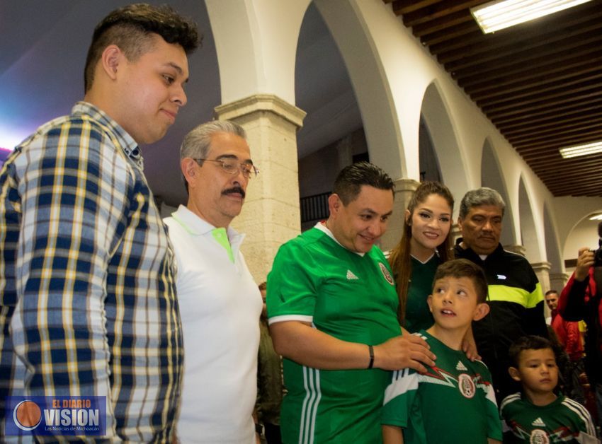 Inauguran exposición de Mini Esculturas en la Casa de la Cultura de Uruapan