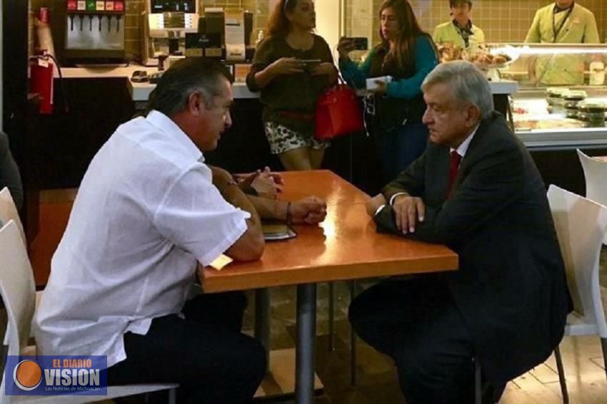 Se reúne AMLO con 