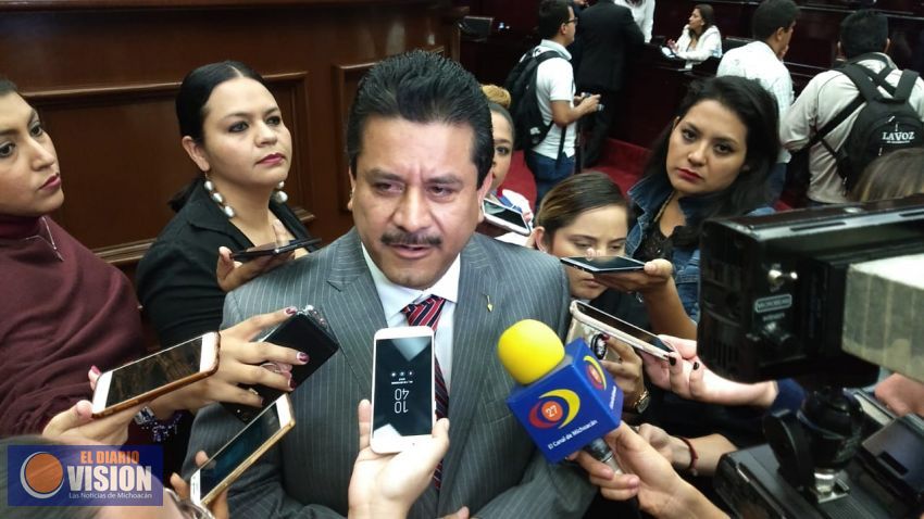 200 trabajadores se van con la LXXIII legislatura, no se basificarán: Roberto Carlos 