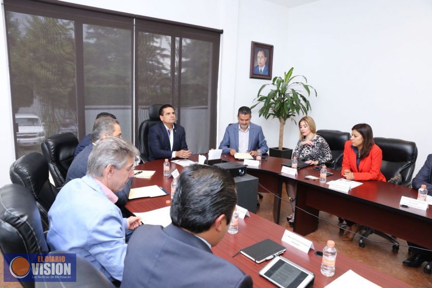 Continúa Gobernador gestiones para vivienda de interés social