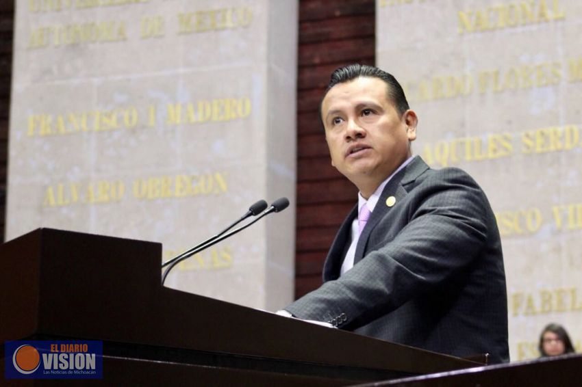 Carlos Torres Piña abre puertas de San Lázaro para discutir crisis de la UMSNH