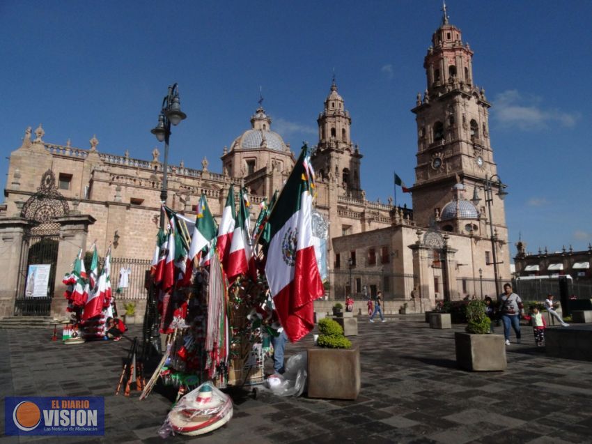 Afinan últimos detalles para instalación de puestos semifijos en el Centro de Morelia