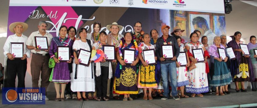 Los artesanos son los mejores embajadores de la cultura michoacana: Víctor Manríquez