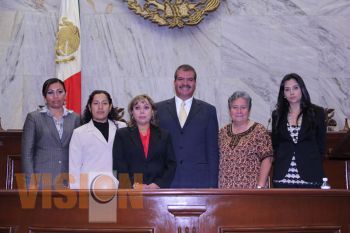 Rinden protesta los diputados suplentes