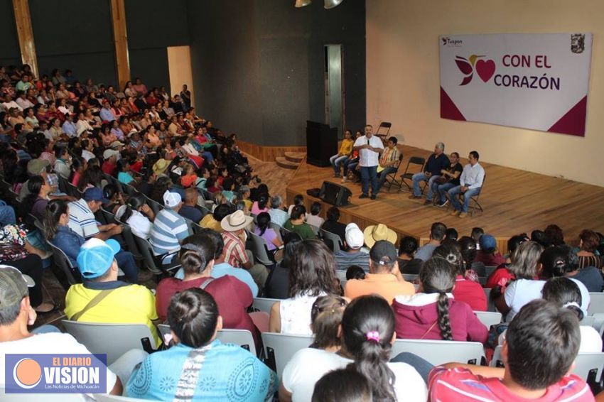 Jesús Mora se reúne con enlaces comunitarios 