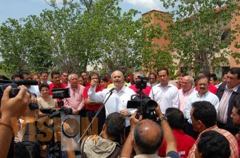 Pico de gallo, la columna de la política michoacana