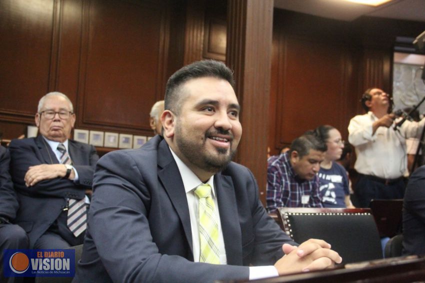 Federación castiga a Michoacán con recursos de Financiera Rural: Erik Juárez