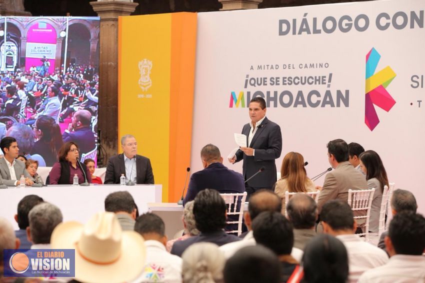 Trato equitativo y justo para la UMSMH, pide Silvano Aureoles a la Federación