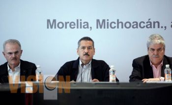 Pico de gallo, la columna de la política michoacana
