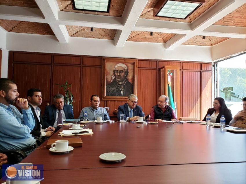 Sostienen reunión alcaldes del PRI con Secretario de Finanzas 