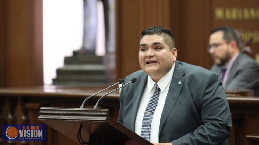 Arturo Hernández se pronuncia por garantizar la educación a migrantes 