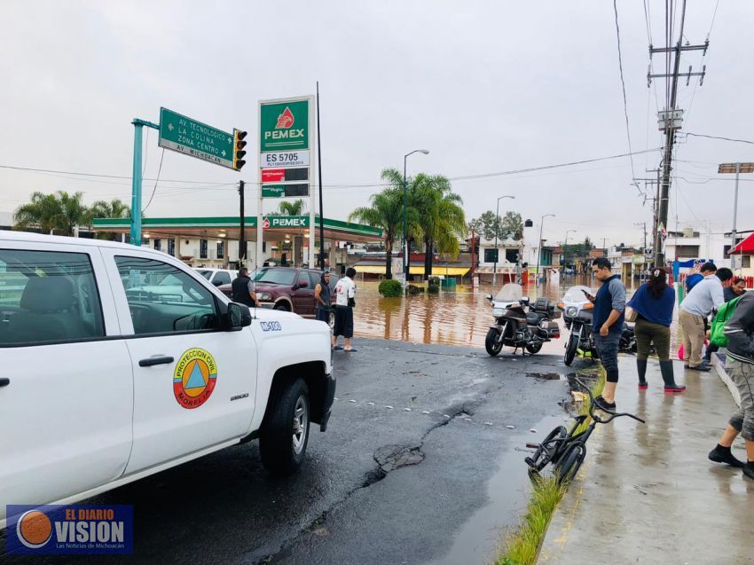 Miles de personas afectadas por lluvia en Morelia