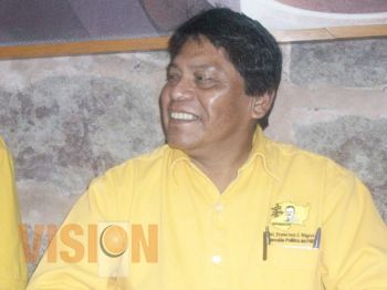 Silvano Aureoles estará presente en tercer aniversario de la expresión perredista Francisco J. Muji
