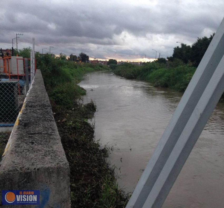 Personal del OOAPAS atiende puntos de contingencia