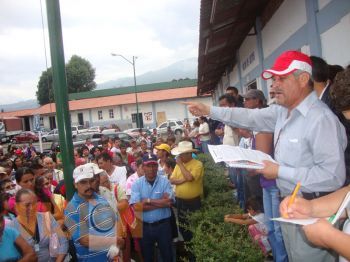 Denuncia Antorcha Campesina negligencia en el Hospital Regional de Uruapan