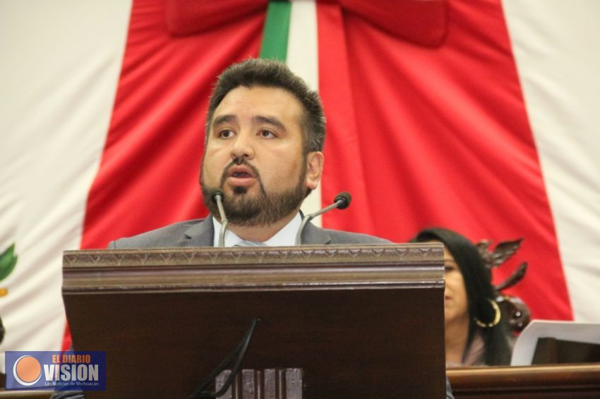 Erik Juarez Blanquet propone la transparencia en la función pública en materia de remuneraciones
