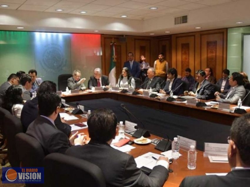 Afinan detalles para toma de protesta de AMLO