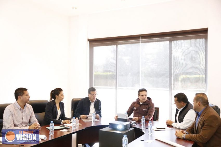 Revisa Gobernador reingeniería administrativa en SSP