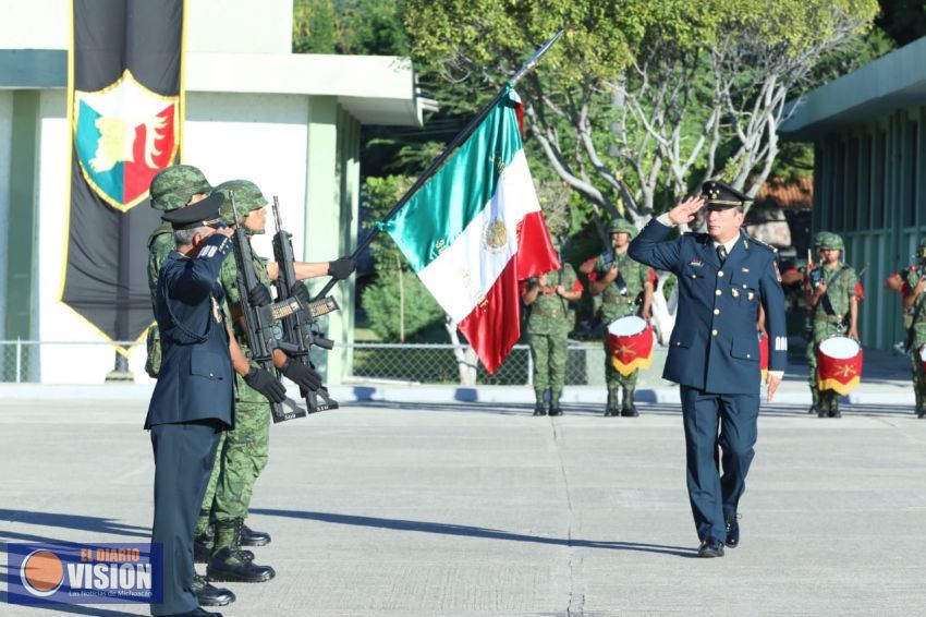 Asiste Gobernador a toma de protesta del nuevo comandante de la 43 Zona Militar
