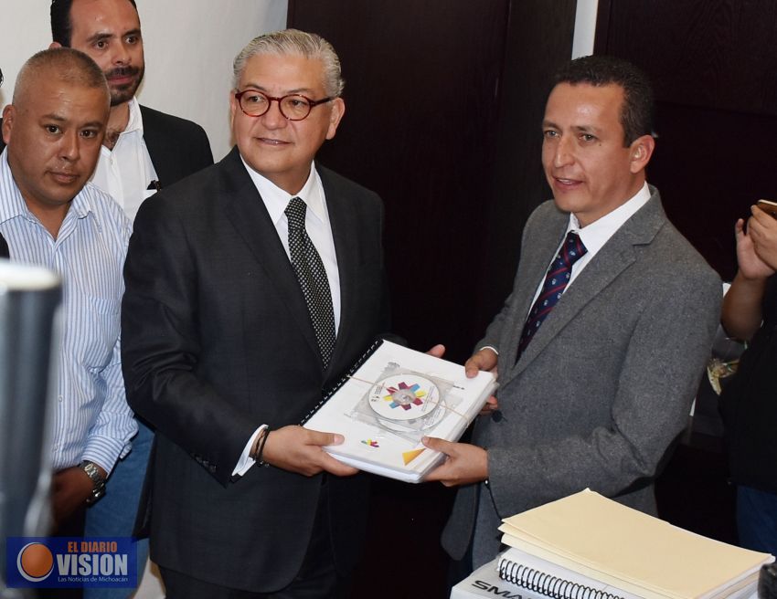 Seguridad pública, educación y salud, serán revisados con puntualidad en paquete fiscal 2019: ASV