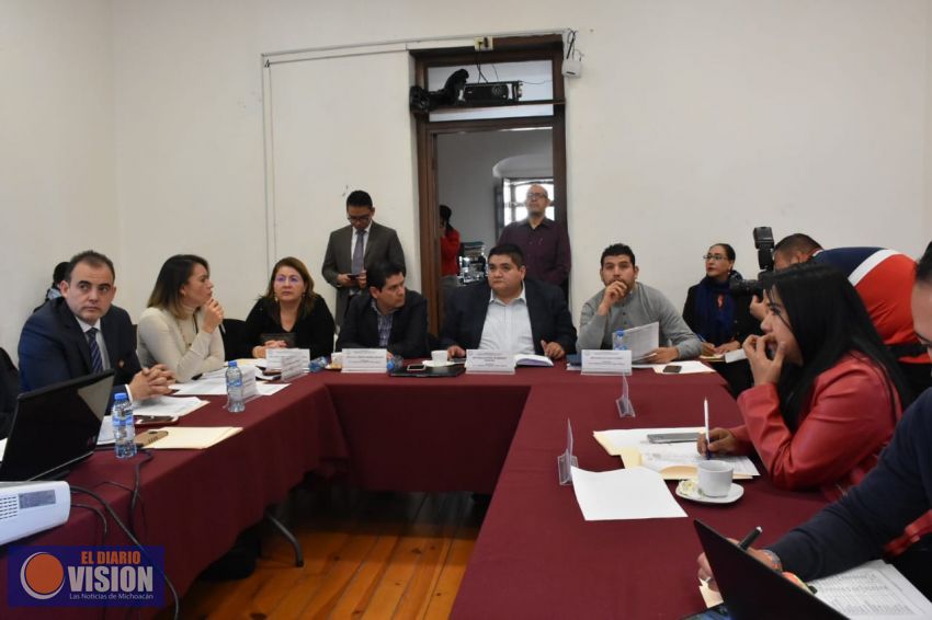 Avanza aprobación de las leyes municipales