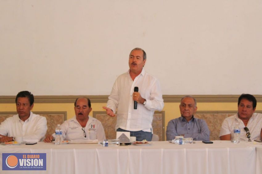 El PRI defenderá la ZEE de Lázaro Cárdenas: Víctor Silva 