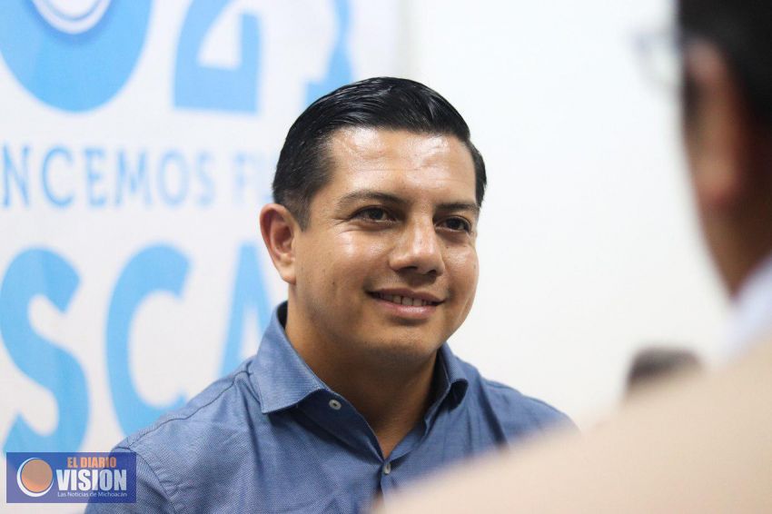 Con propuestas firmes avanza Oscar Escobar rumbo a la dirigencia del PAN 