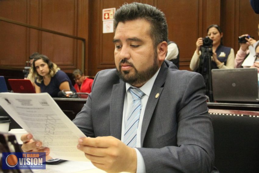 Dan ha lugar a iniciativa de Erik Juárez, plantea elevar a rango constitucional el Derecho Humano 