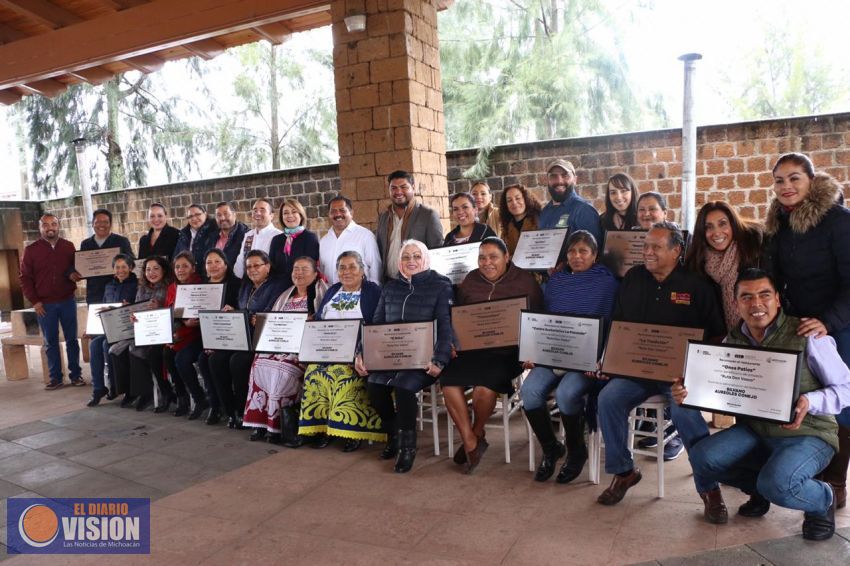 Impulsa Gobierno de Michoacán a las mipymes turísticas de la región de Pátzcuaro