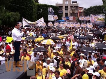 Pico de gallo, la columna de la política michoacana