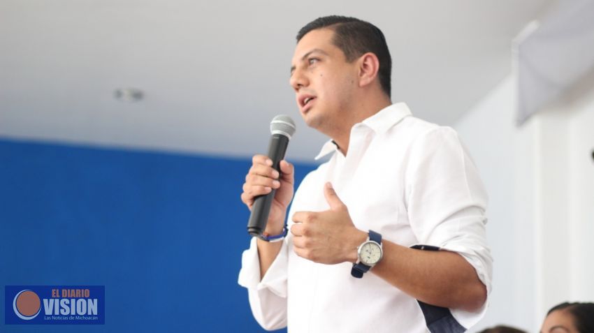 Oscar Escobar cumple con los requisitos para ser Dirigente estatal del PAN 