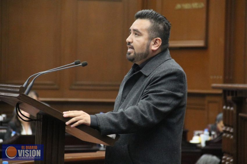 Poner fin a la basificación discrecional en Michoacán propone Erik Juárez