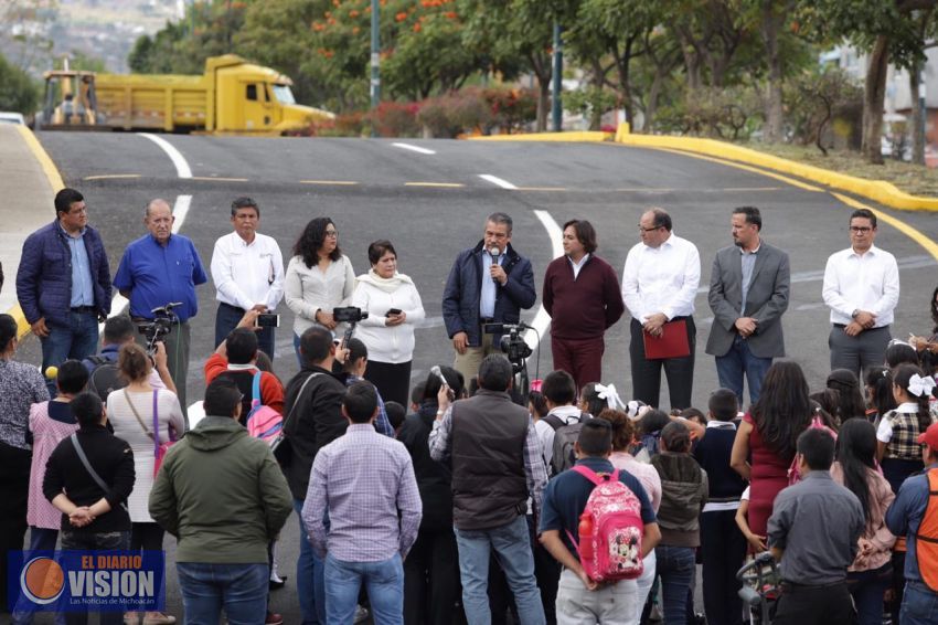 Entrega Administración de Raúl Morón Orozco primera obra de 