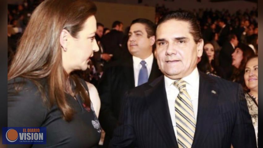 Atestigua Gobernador toma de protesta de Martha Érika Alonso, como gobernadora de Puebla
