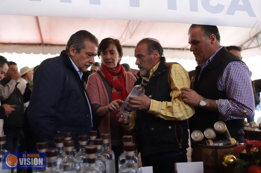 Alcalde, Raúl Morón se pronuncia por apoyar a  mezcaleros desde  la producción y comercialización