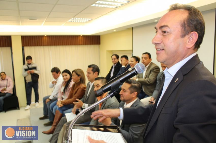 Exige el PRD que la Federación atienda el tema de salarios y aguinaldos de los maestros michoacanos
