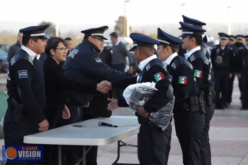 Gobierno municipal fortalece a la Policía de Morelia con entrega de uniformes y  equipo