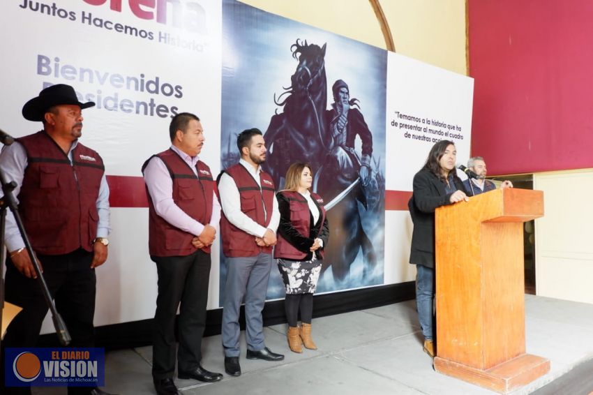 Alcaldes michoacanos se suman a las filas morenistas 